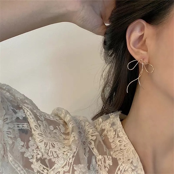 “Paris” Minimalist Thin Bow Dainty Knot Cute Birthday/Gift/Babyshower Earrings - Picture 6 of 12